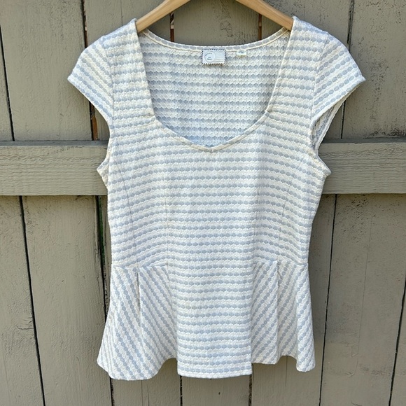 Anthropologie Postmark Ivory Blue Textured Sweetheart Peplum Top Sz Small - Picture 1 of 5